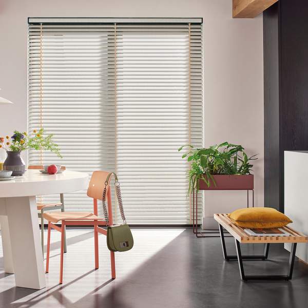 Venetian blinds - Texture and softness